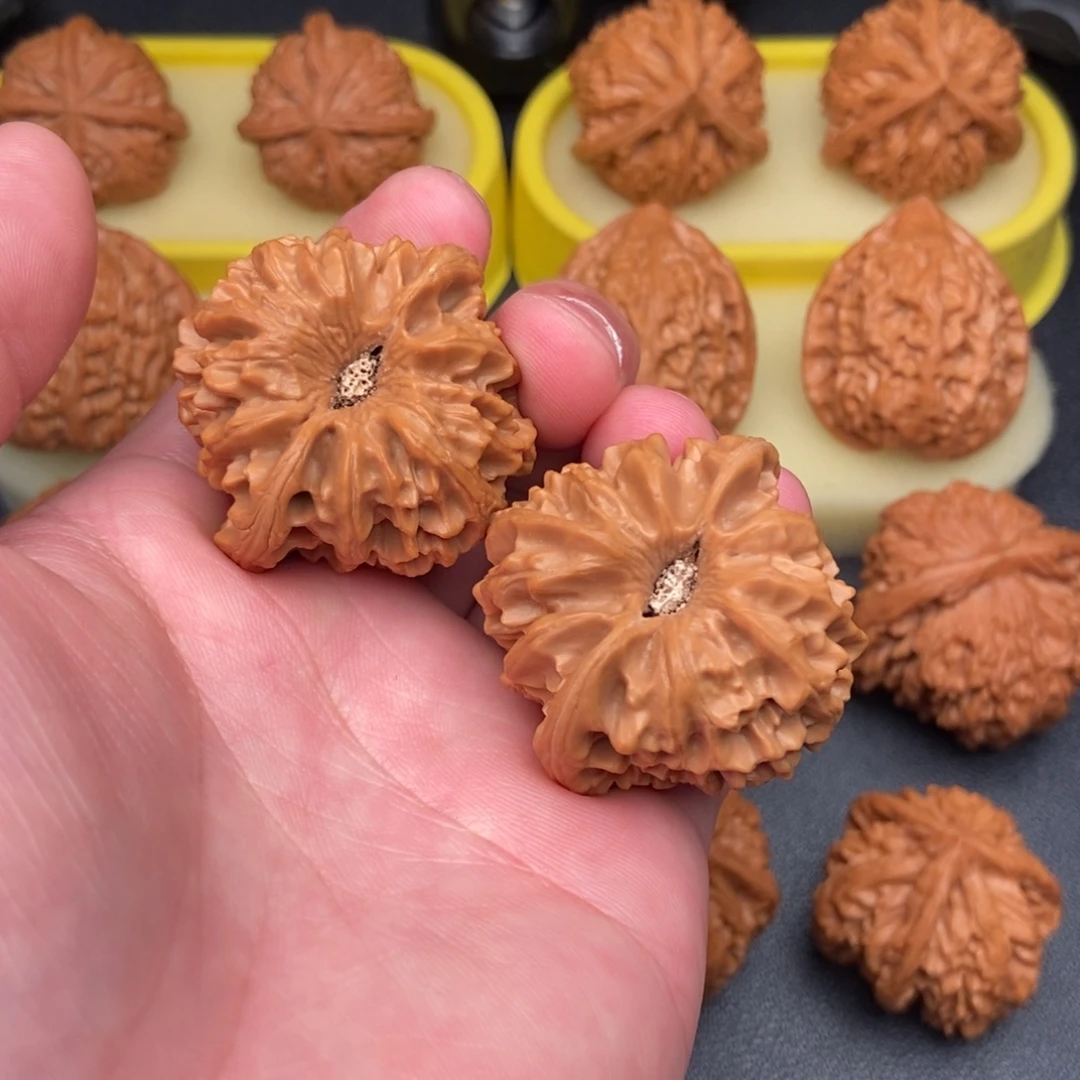 竑***力文玩核桃把件龙门涧39+