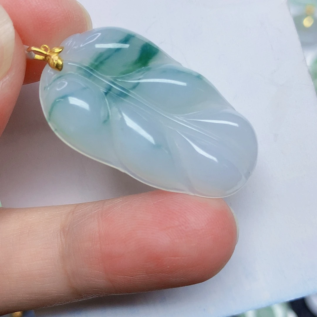 翡翠18K金镶嵌颈饰3467889