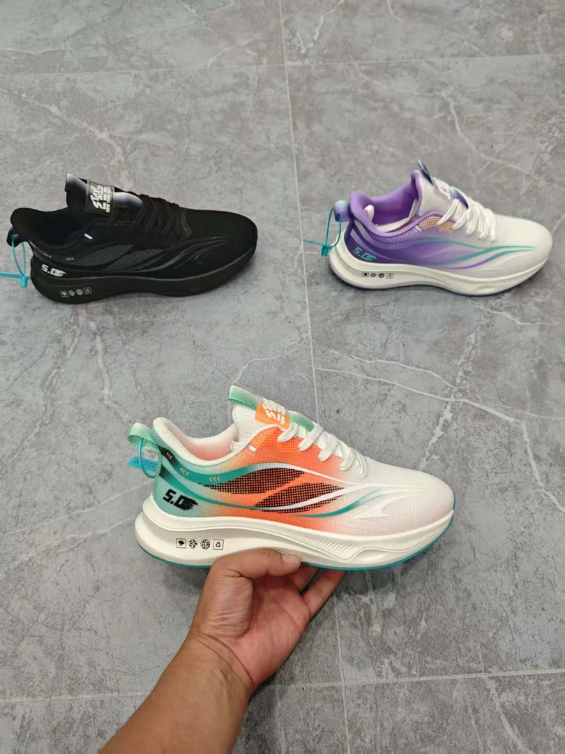 【小伦严选】2025年男女情侣时尚百搭透气耐磨防滑运动慢跑鞋DDK-1