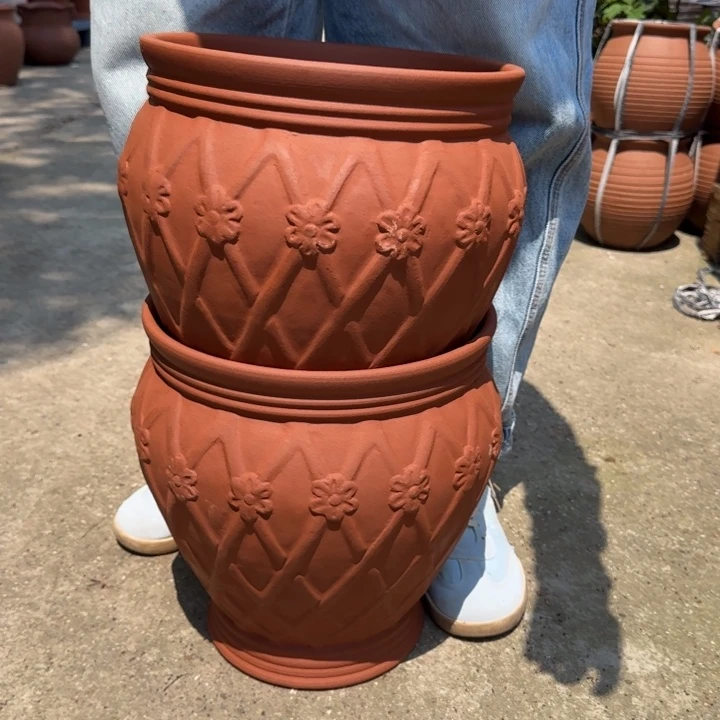 紫砂花盆口28高30宜兴紫砂瑕疵粗糙小花模糊