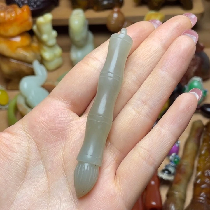 未***我蛇纹石玉未镶嵌颈饰