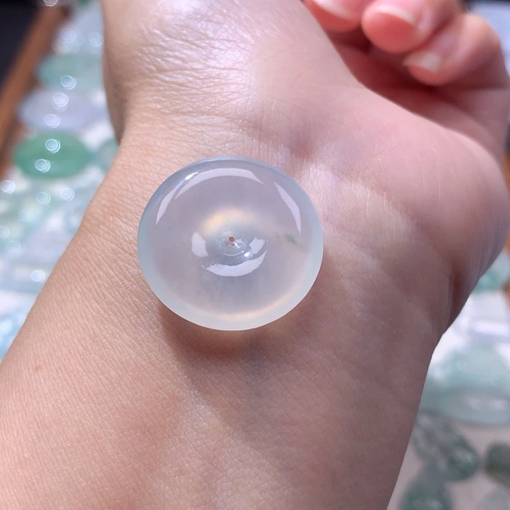 颈饰未镶嵌翡翠冰种平安扣