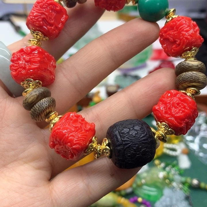 合金颈饰玛瑙/玉髓吊坠