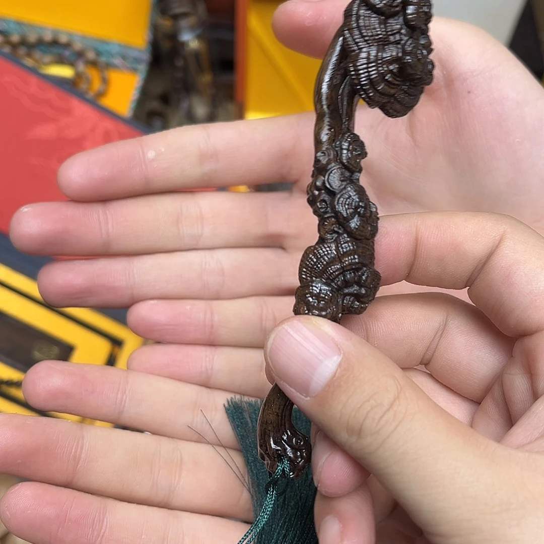 大叶紫檀（黑酸枝木类）