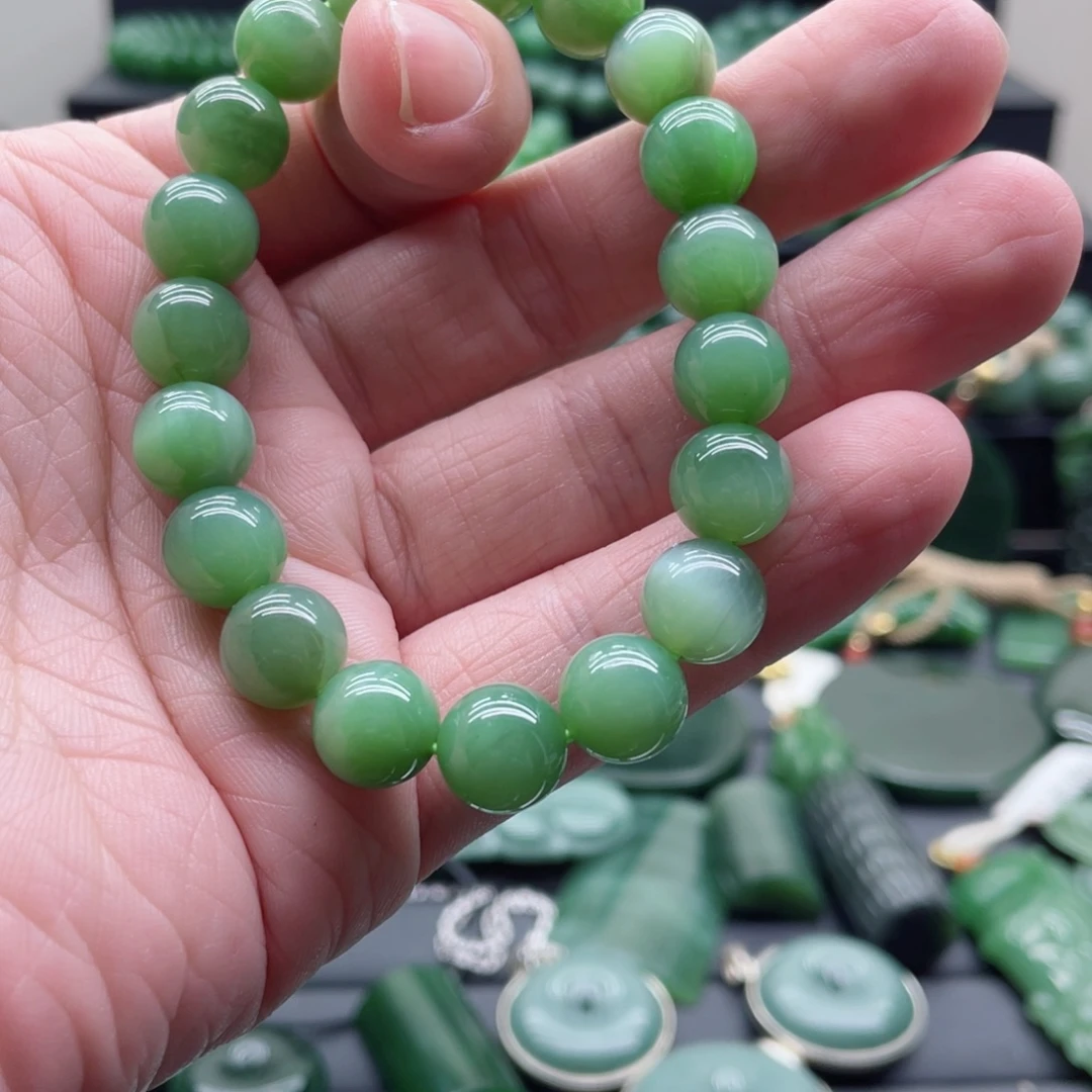 和田玉（碧玉）未镶嵌手链