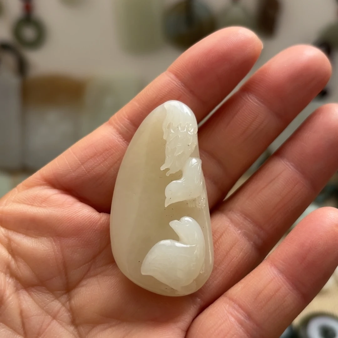 和田玉（糖玉）未镶嵌颈饰