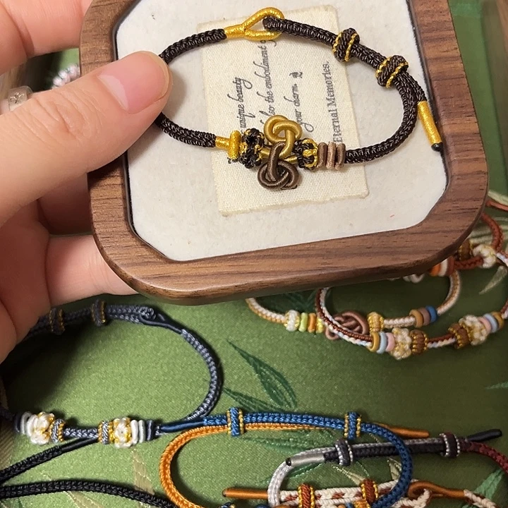 足银布艺咖色文昌结