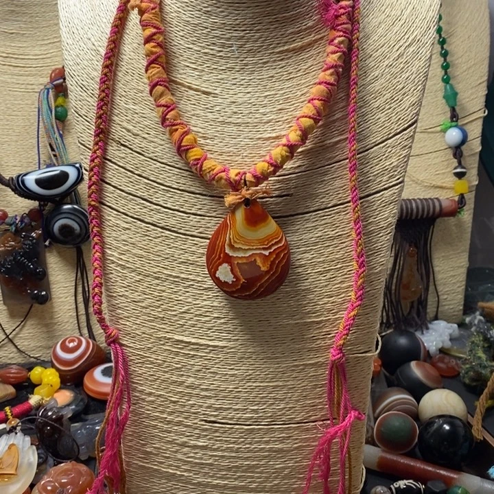 玛瑙/玉髓未镶嵌颈饰