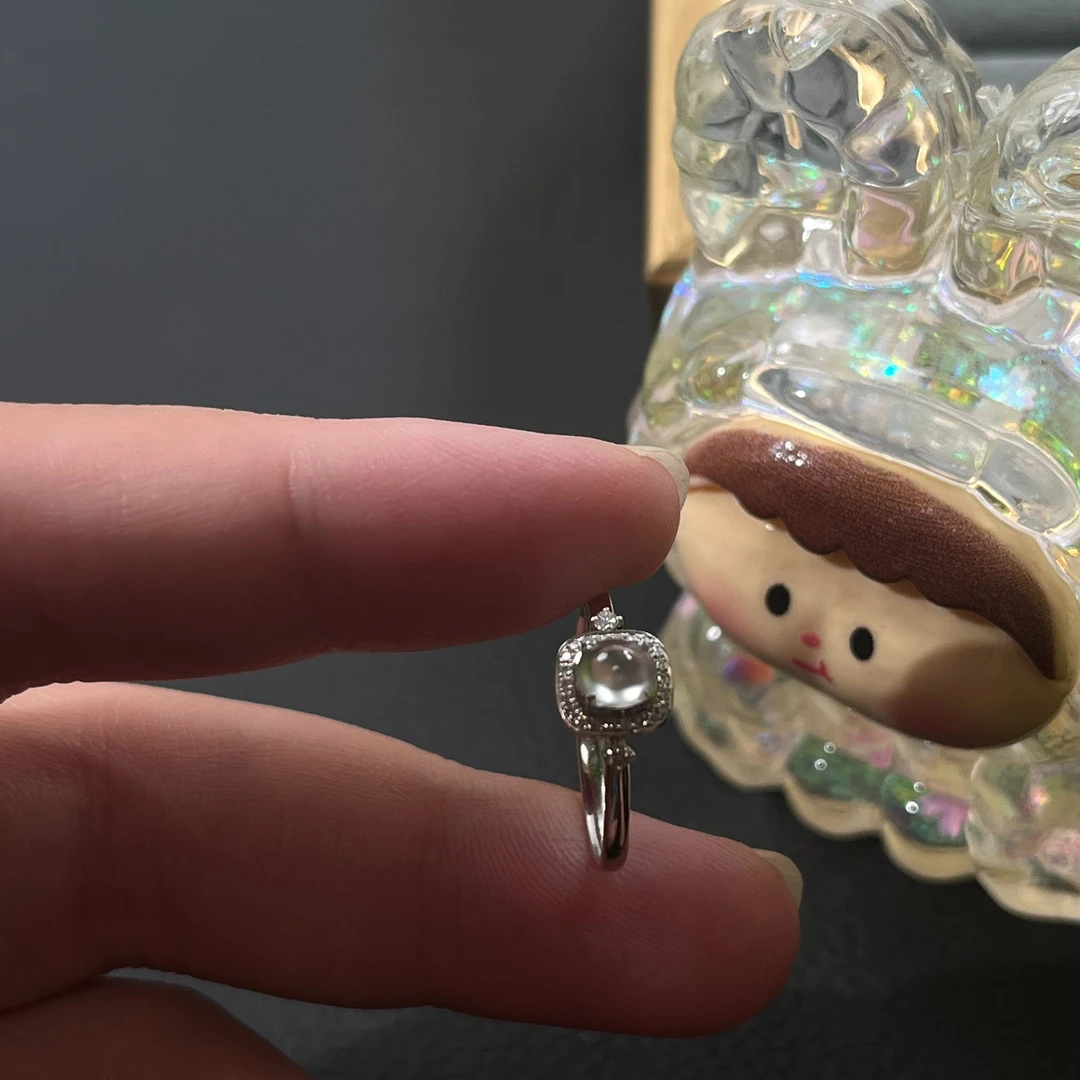 18k金翡翠镶嵌玻璃种蛋面戒指气质指环轻奢