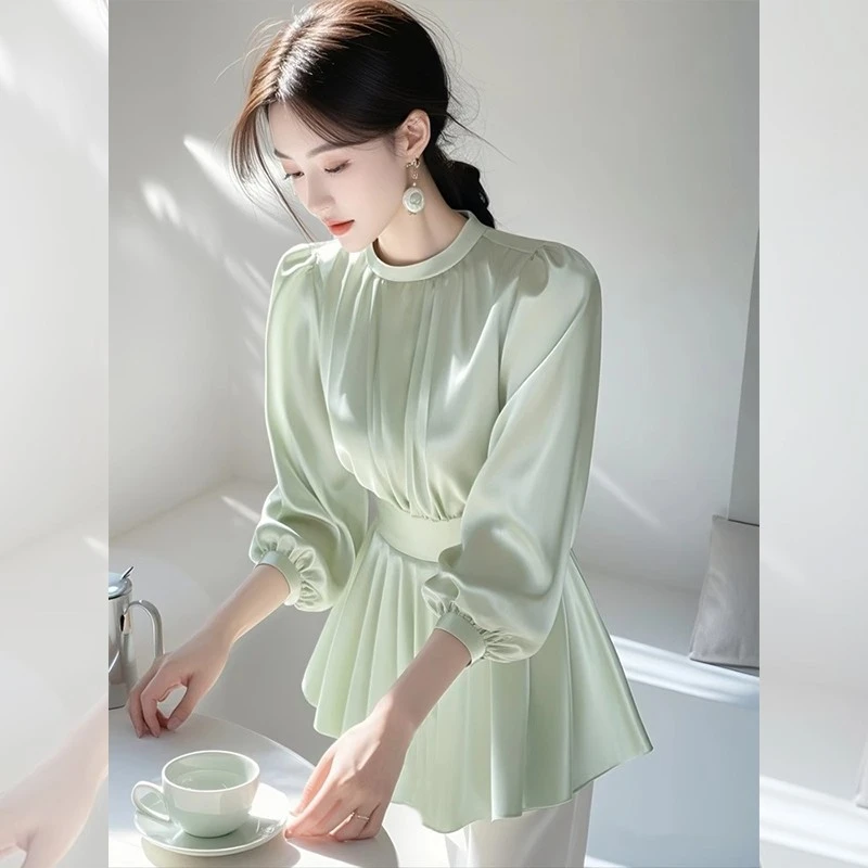 2025年春季法式气质高级感轻奢减龄洋气收腰浅绿色醋酸衬衫外套女