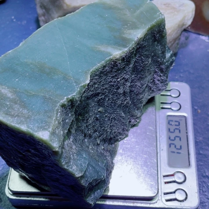 和田玉（糖玉）未镶嵌珠宝半成品