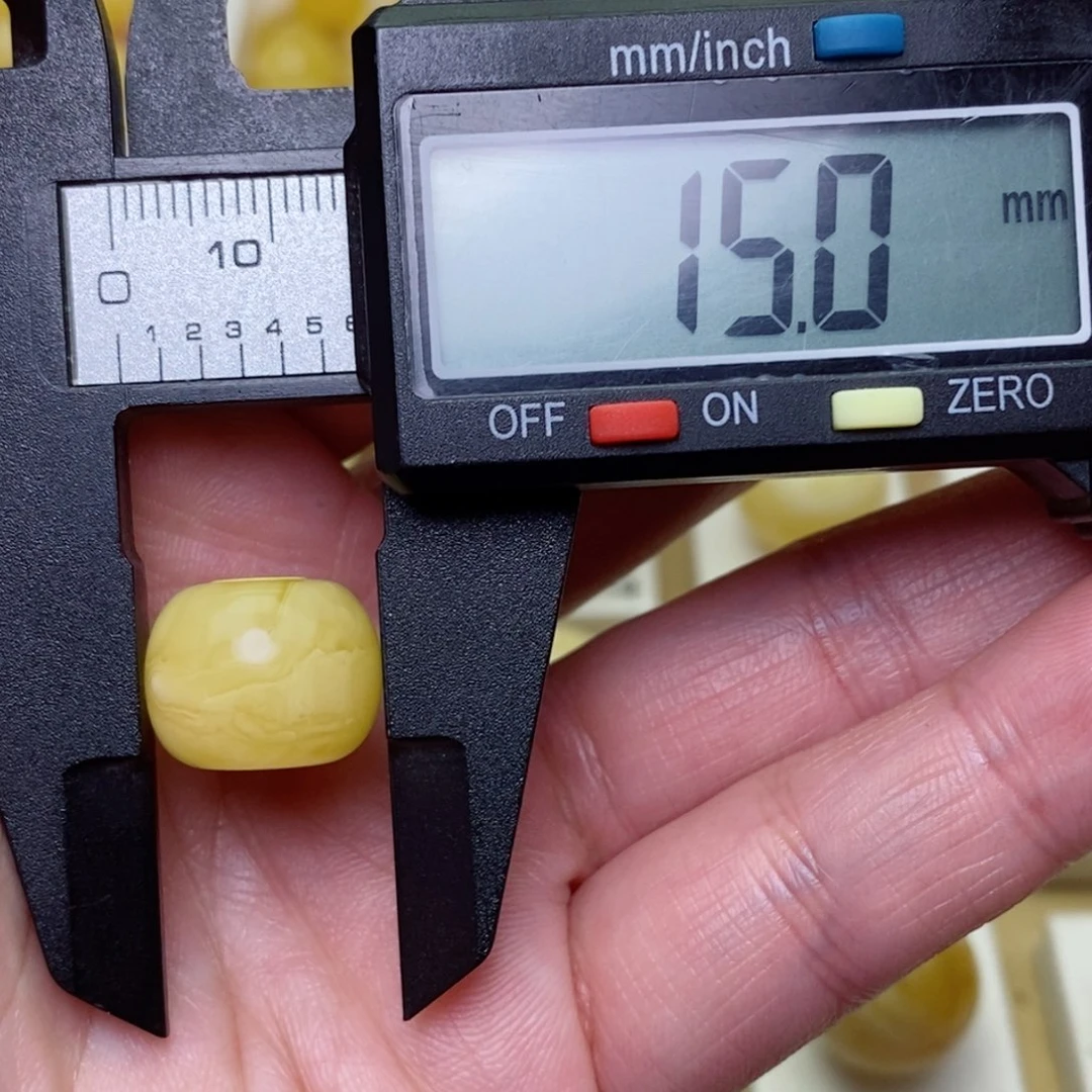 未镶嵌琥珀裸石蜜蜡墩子