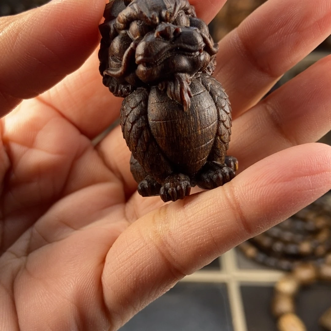 沉香木吊坠小*哥越南芽庄白棋楠