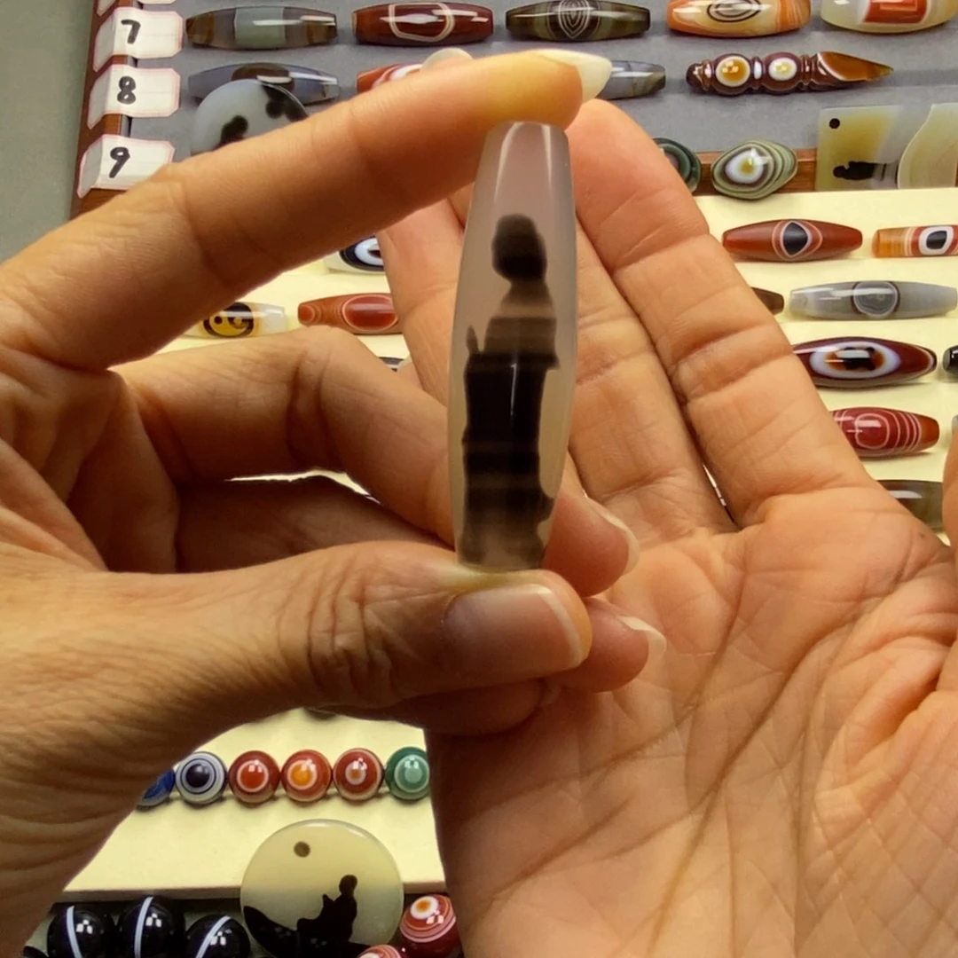 玛瑙/玉髓未镶嵌珠宝半成品朵*居