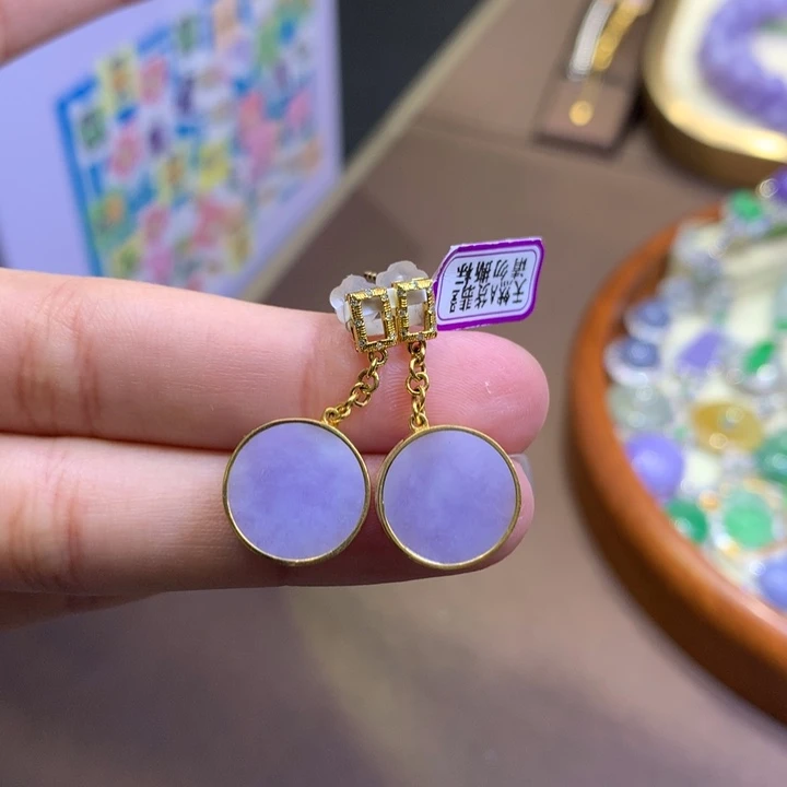 翡翠18K金镶嵌颈饰翡翠