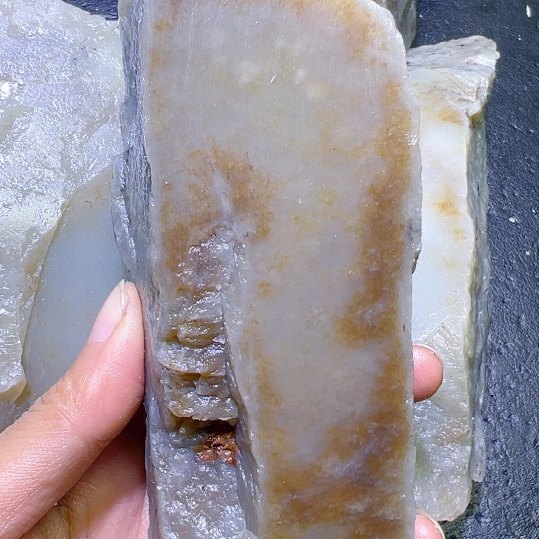 和田玉未镶嵌珠宝半成品