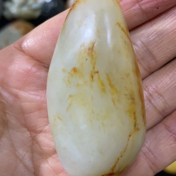 单***皮和田玉（糖玉）未镶嵌挂件