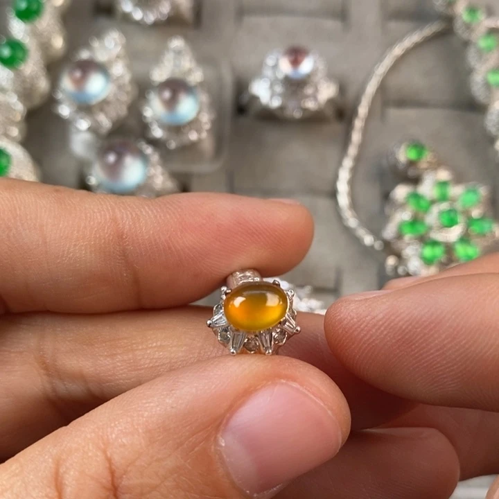 定制翡翠未镶嵌买断不退