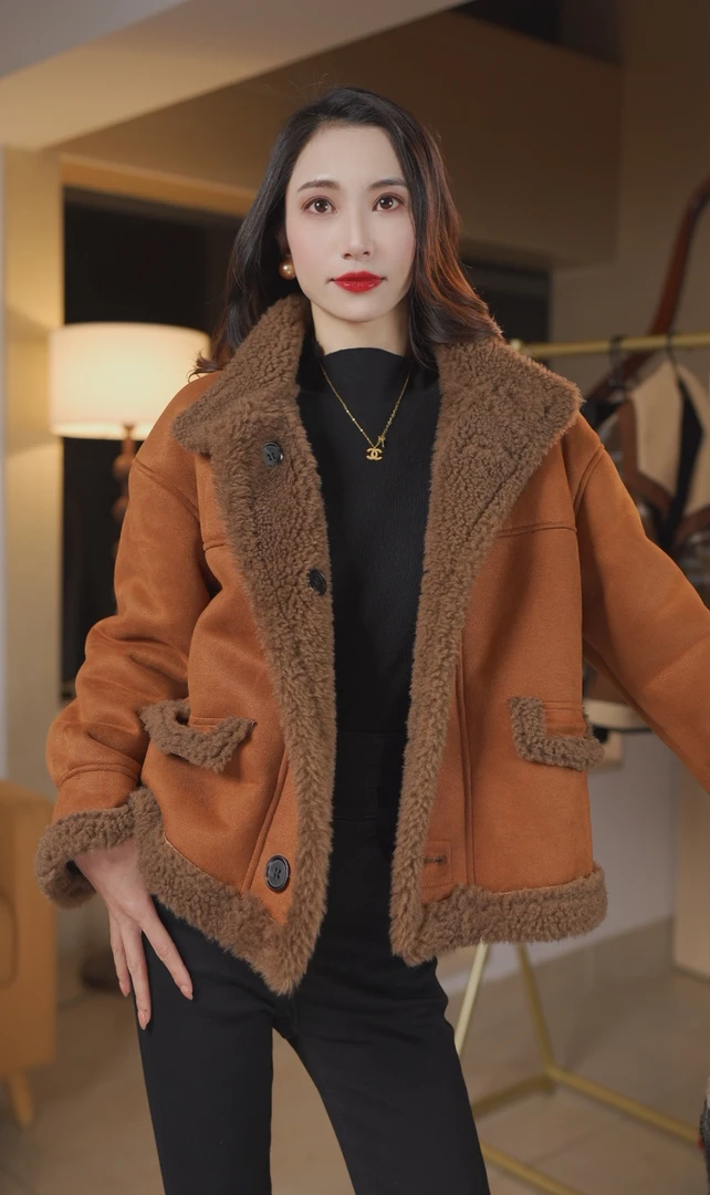 萌萌 定制两面穿皮毛一体羊羔绒感加绒加厚秋冬季保暖外套女