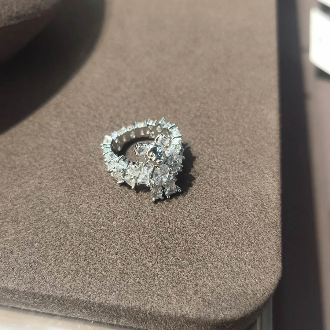 F222银色小熊闪闪宽面戒指