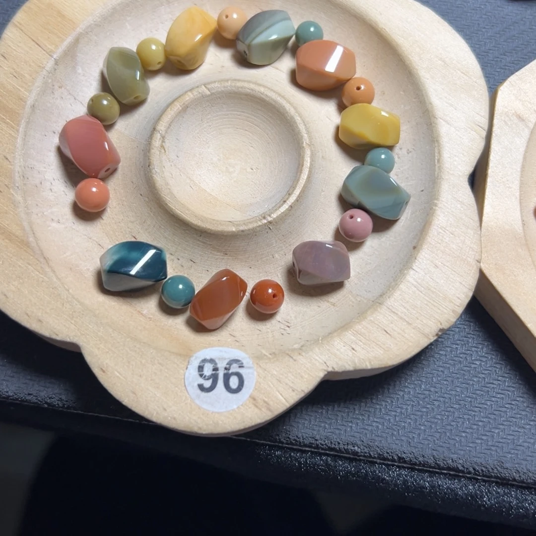 香***粒石英质玉未镶嵌手链2