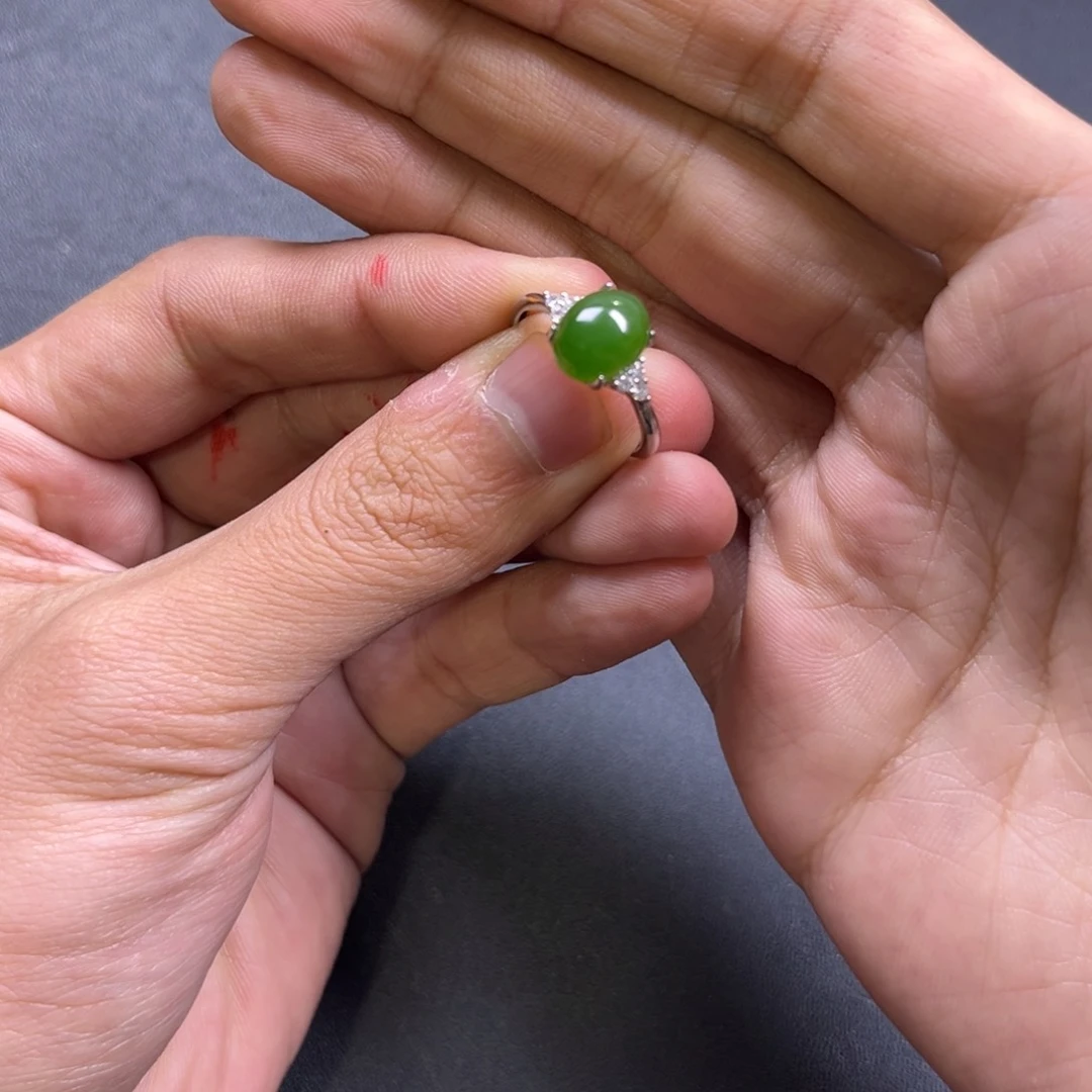 和田玉颈饰合金多样性俄罗斯碧玉戒指