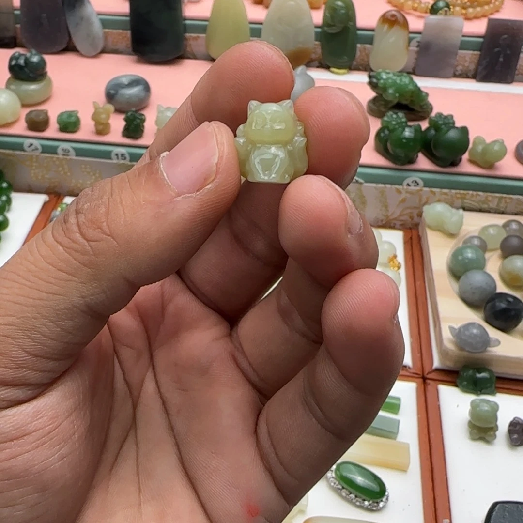 和田玉未镶嵌吊坠(不含链)
