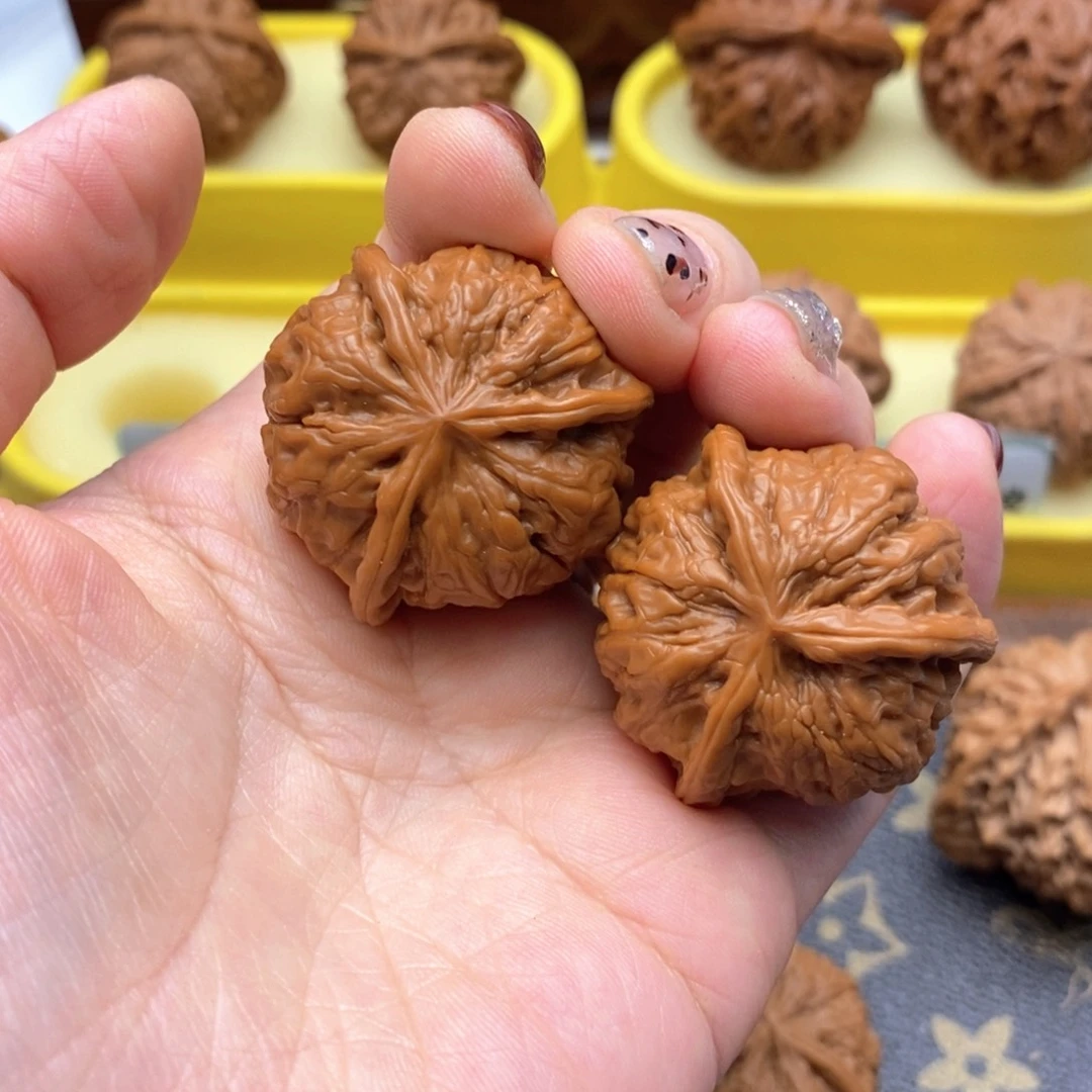 文玩核桃把件344号雨花石奔