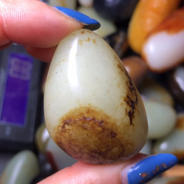 和田玉未镶嵌珠宝奇石