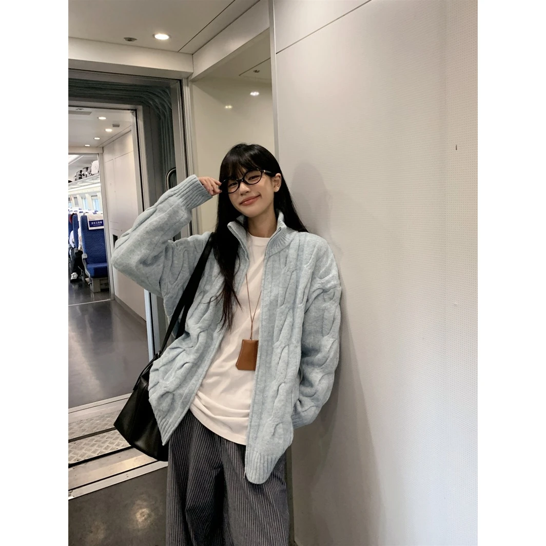 慵懒风奶软糯麻花毛衣外套女秋冬百宽松温柔拉链针织开衫厚