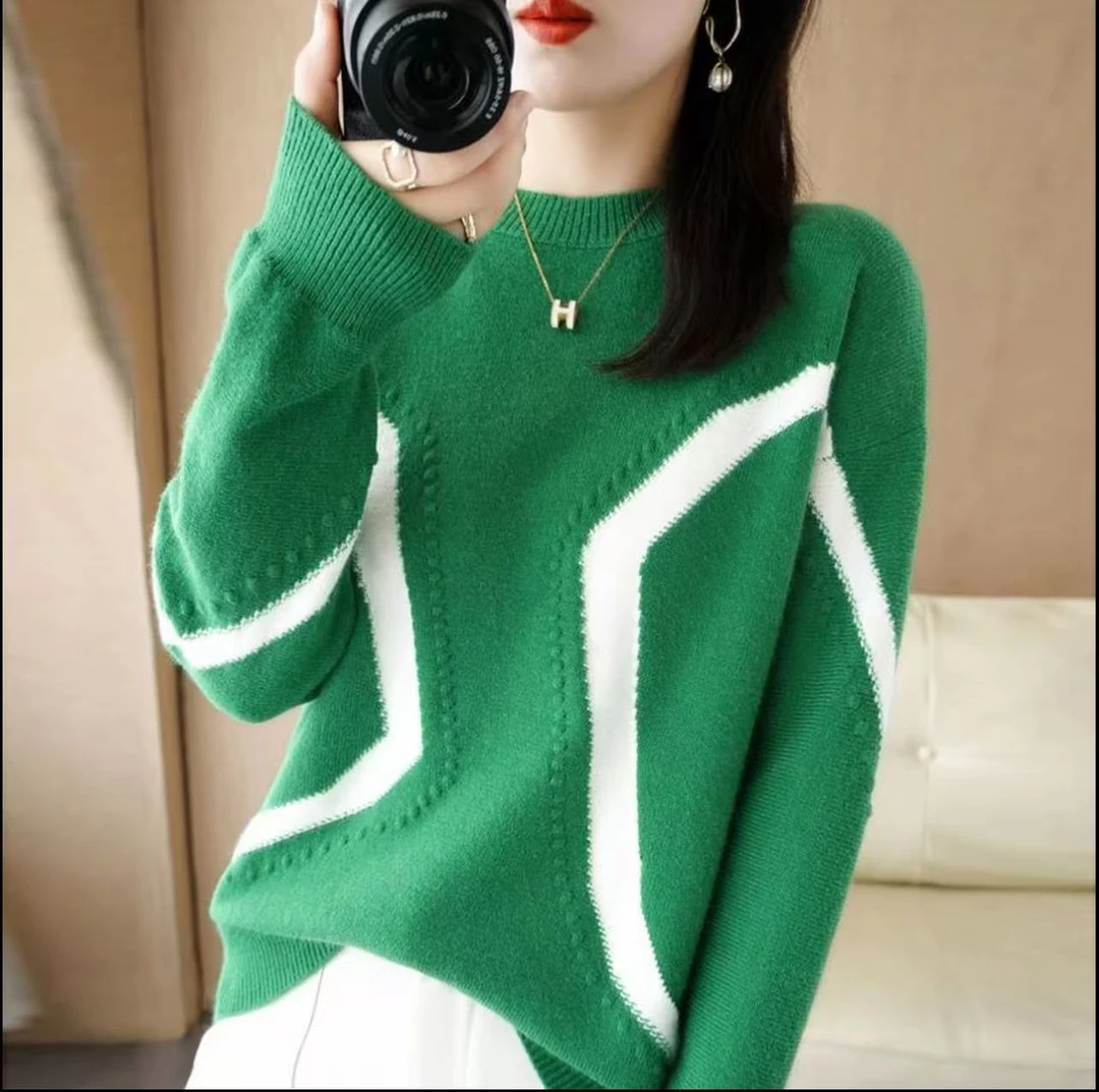圆领拼色时尚厚款针织衫女 220