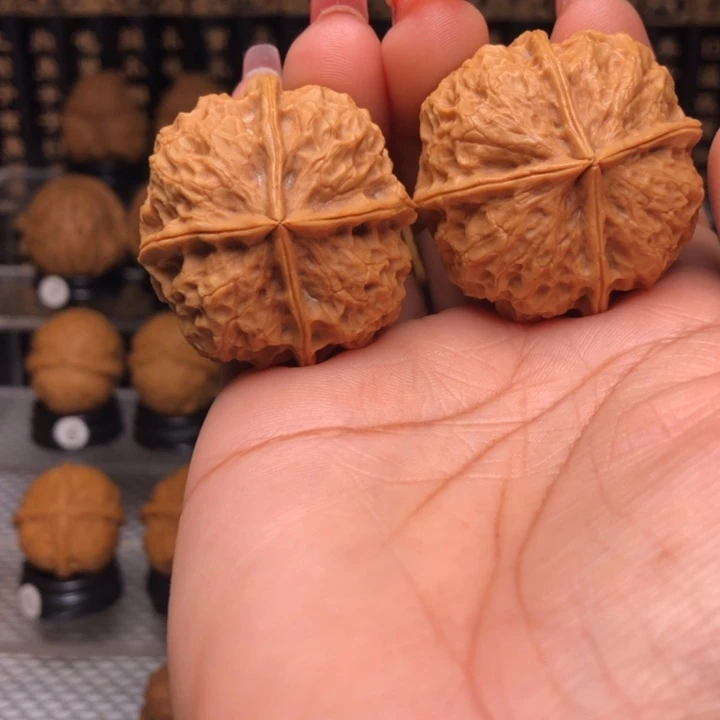 橄榄核吊坠46碧玉蛟龙