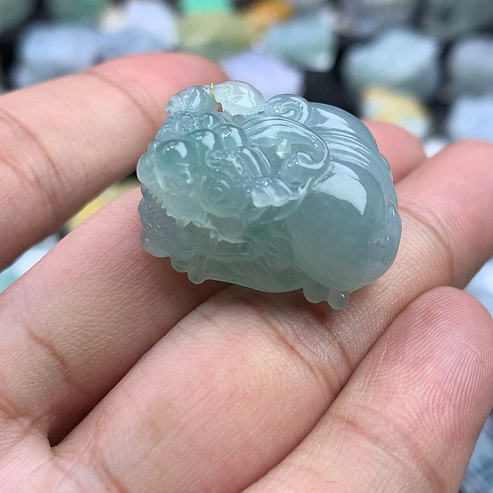 翡翠未镶嵌颈饰天然缅甸翡翠貔貅吊坠