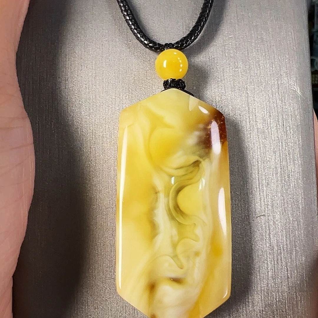 蜜蜡未镶嵌颈饰拉丝带荧光长牌