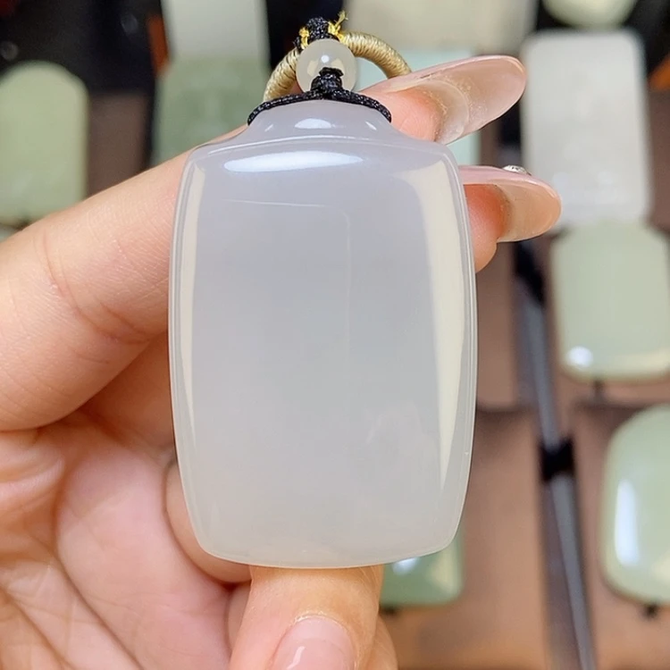 【闪购商品】颈饰未镶嵌和田玉