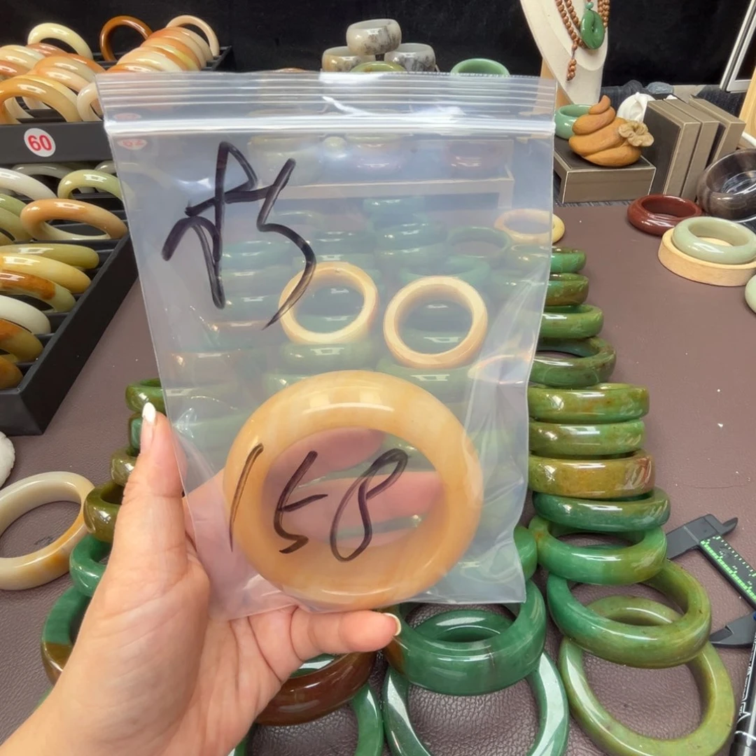 石英质玉手镯未镶嵌(****3