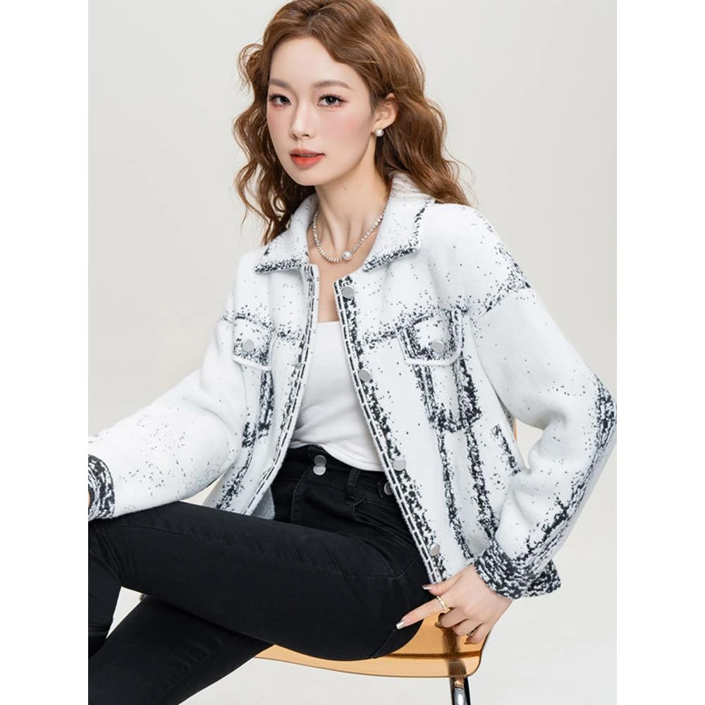 毛呢短款小个子洋气方领女外套2025秋冬新款韩版时尚印花大衣开衫