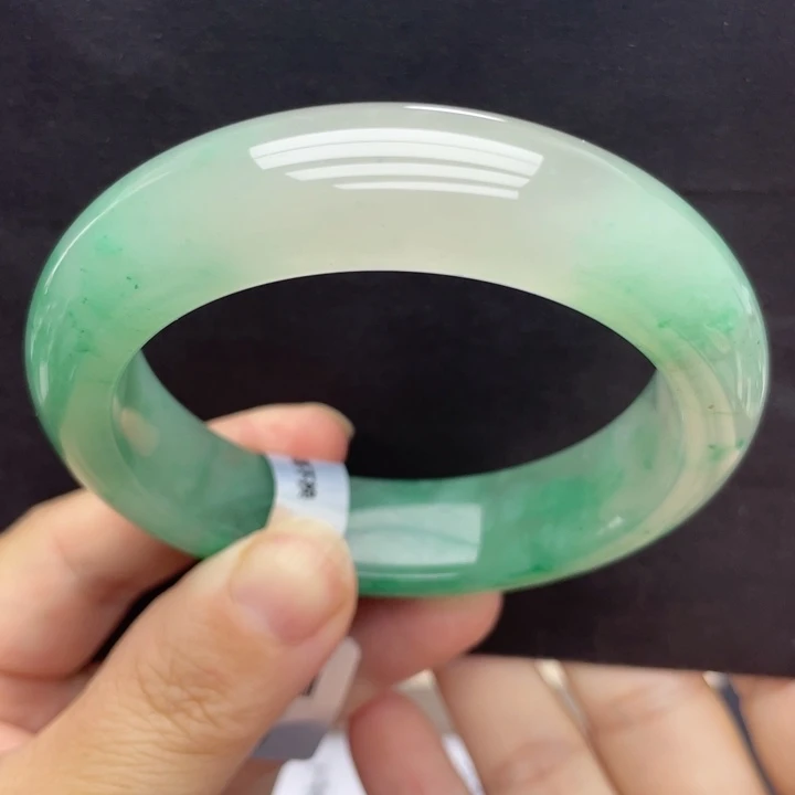 石英质玉未镶嵌手镯8-58/59