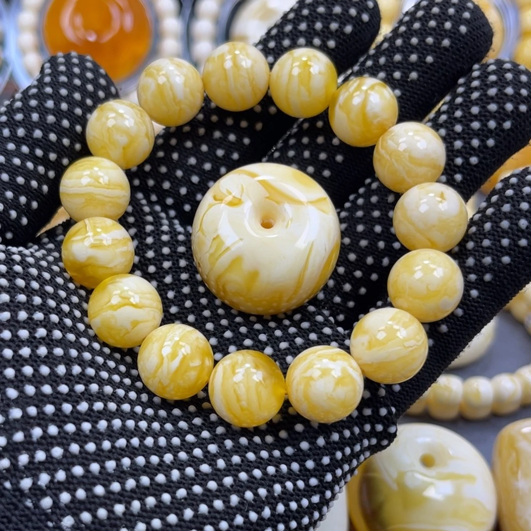 琥珀未镶嵌手串同料焦皮手串+扣子一套