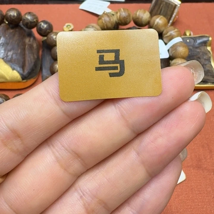 大叶紫檀（黑酸枝木类）