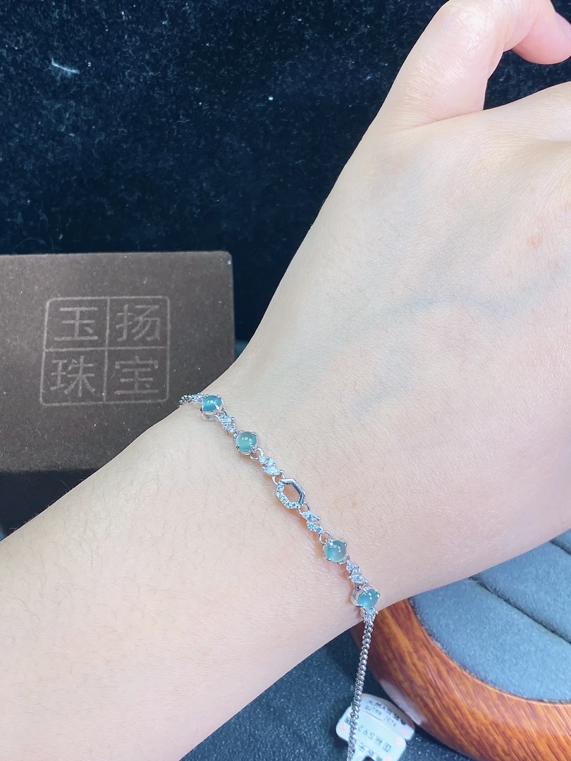 天然翡翠A货蓝冰设计款手链通体S925银镶嵌