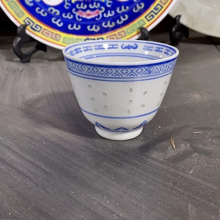 摆件景德镇陶瓷研究所研究人员对陶瓷