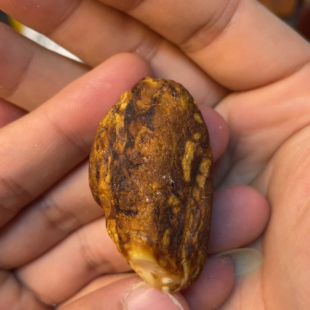 青***错定制蜜蜡原石定制