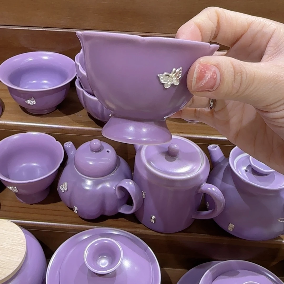 两个花口高脚杯两件大件