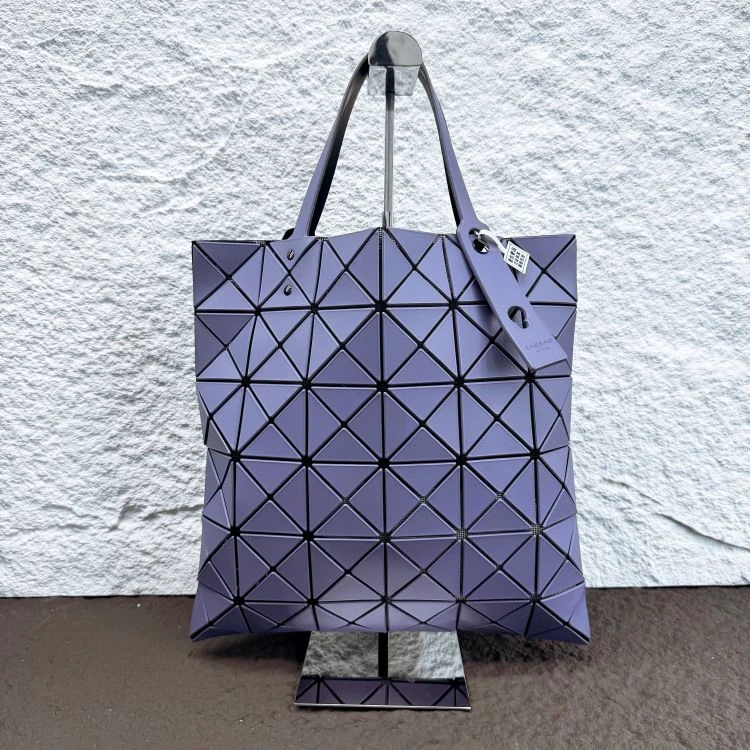 95新/三宅一生/C18974670718/[251117CZ02]