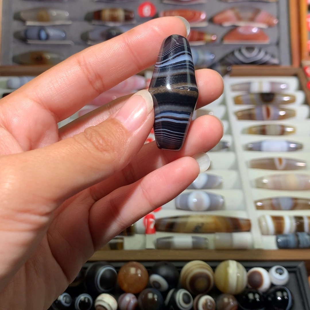 熊***重玛瑙/玉髓未镶嵌颈饰