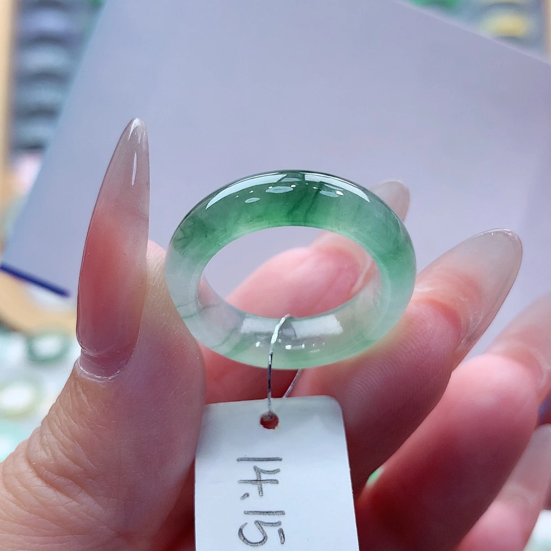 翡翠未镶嵌戒指缅甸A货