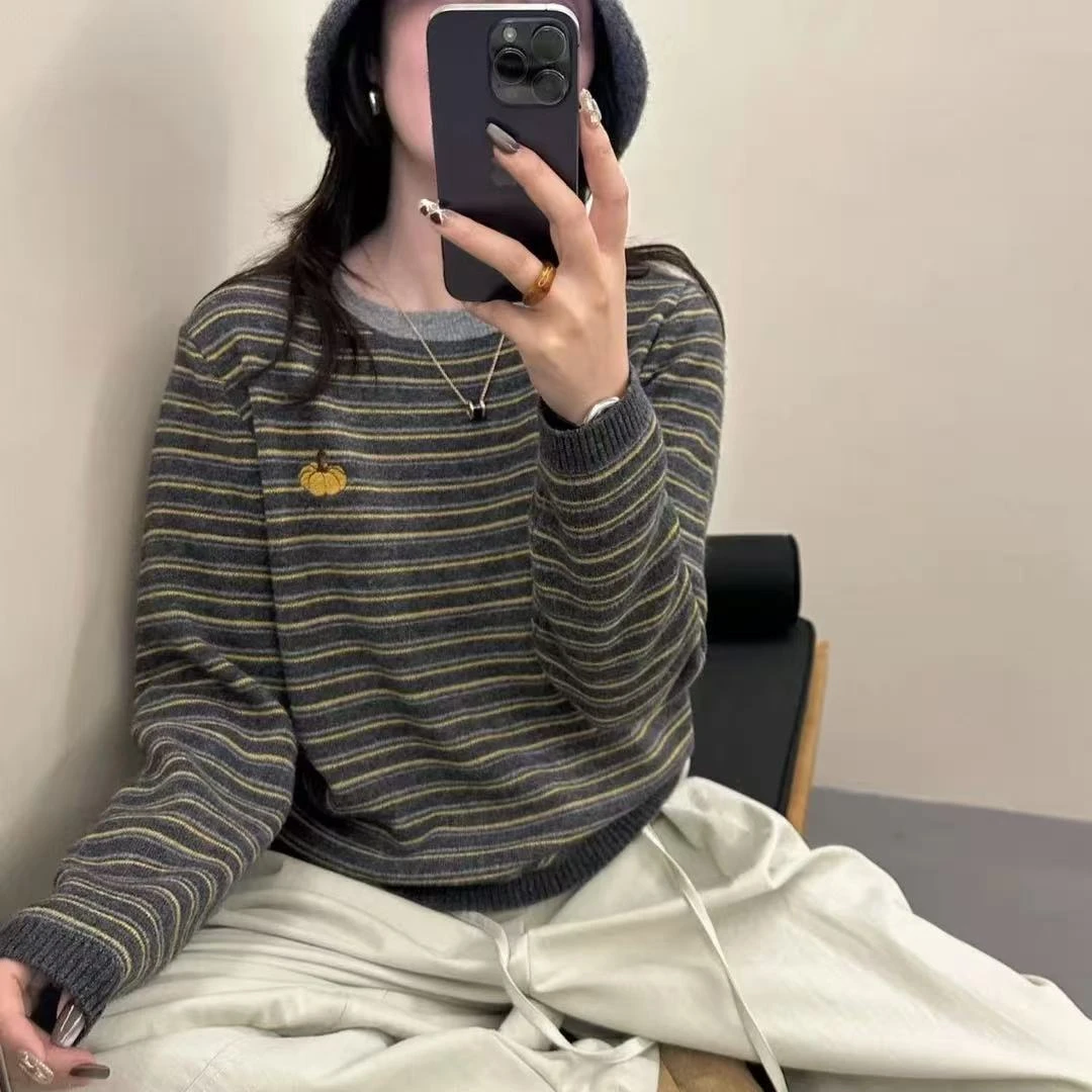 韩版小南瓜~软糯舒适-重工条纹亲肤时尚套头针织A646