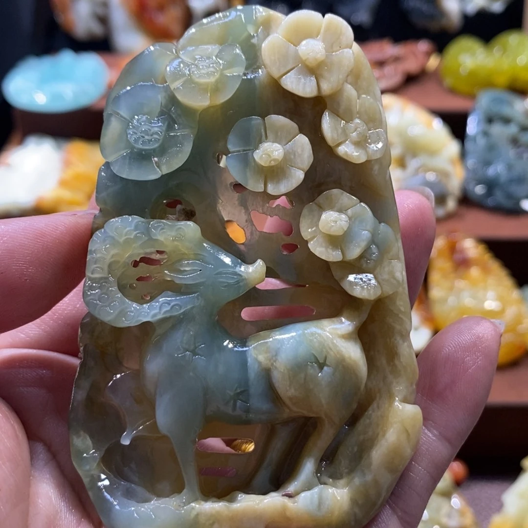 蛇纹石玉颈饰未镶嵌