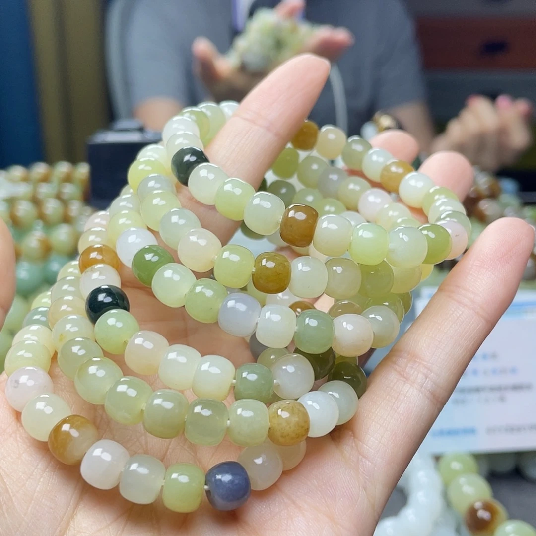 手链未镶嵌和田玉（糖玉）拍一发一，多样性发货有瑕疵，介意勿拍